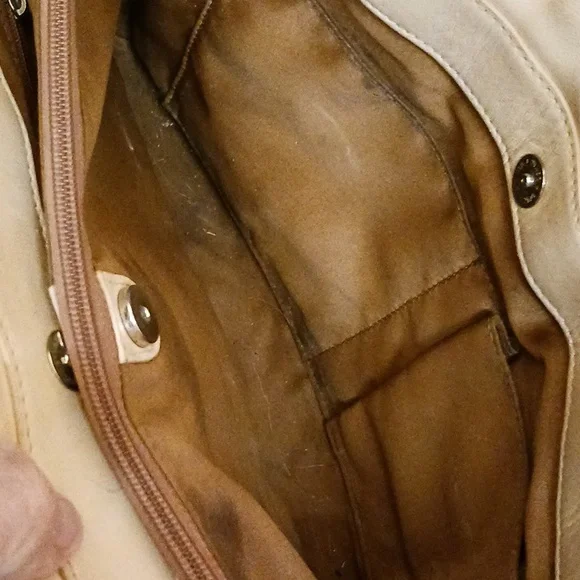 Coach Vintage Penelope Bag - Picture 8 of 13
